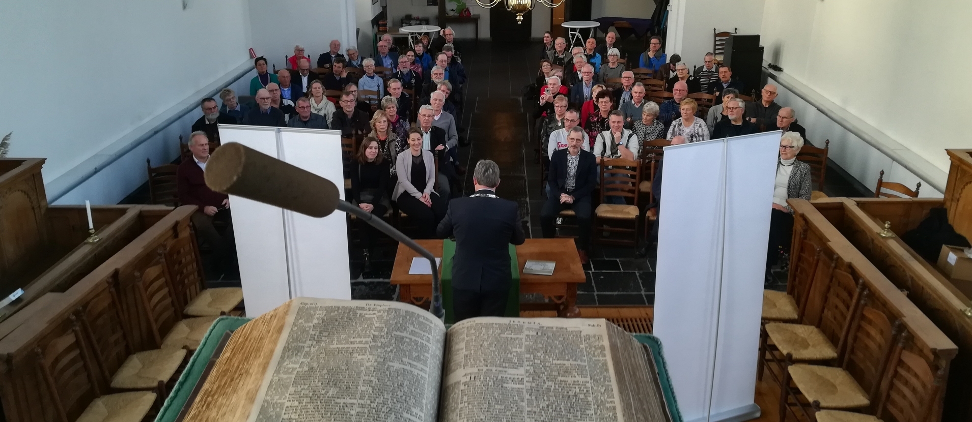 Boekpresentatie in de Martinuskerk in Zwartewaal